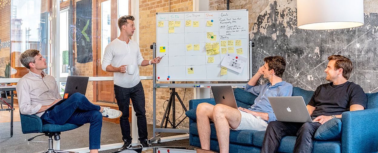 Blugento premiază cele mai bune idei de business în eCommerce la Start-Up Your Life 2019 
